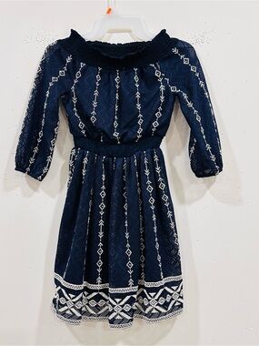 Bloome De Jeune Fille Navy Blue Embroidered Off-Shoulder Girls Dress Size 8